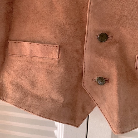 NEW Qindiao turn fur leather man vests. - Picture 3 of 6